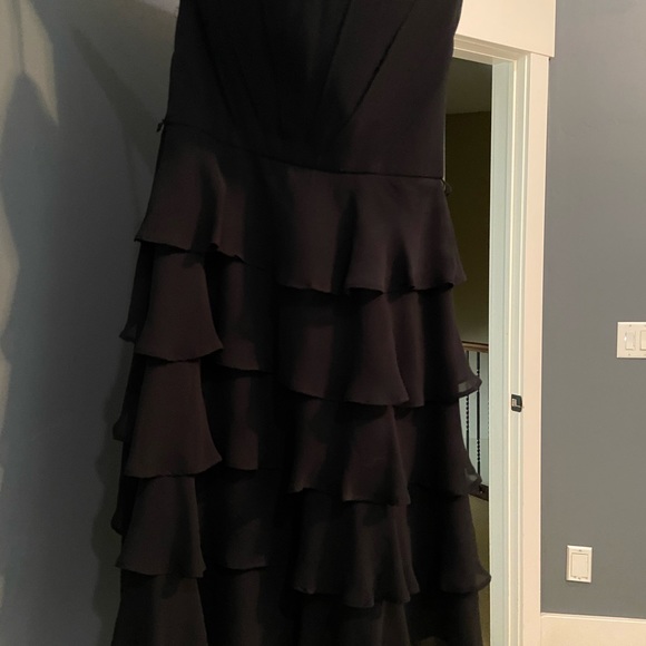 Black size 00 WHBM ruffled mini dress - Picture 2 of 3
